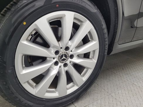 Used 2020 Mercedes-Benz GLC 300 4MATIC image 31