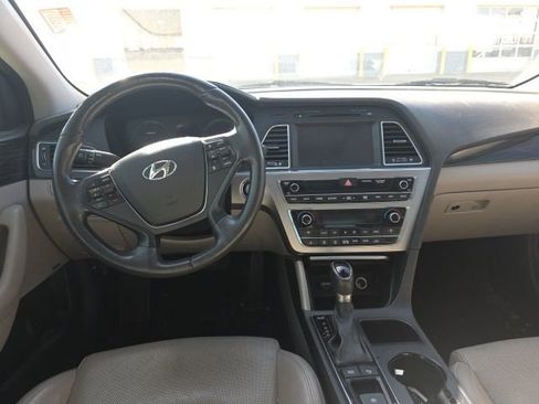 Used 2020 Hyundai Sonata SEL Plus w/ Tech Package image 6