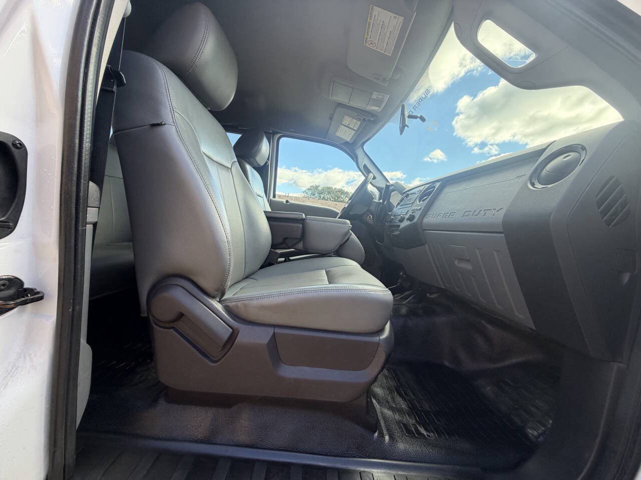 Used 2012 Ford F350 XL w/ Skid Plate Pkg AWD/4WD image 20