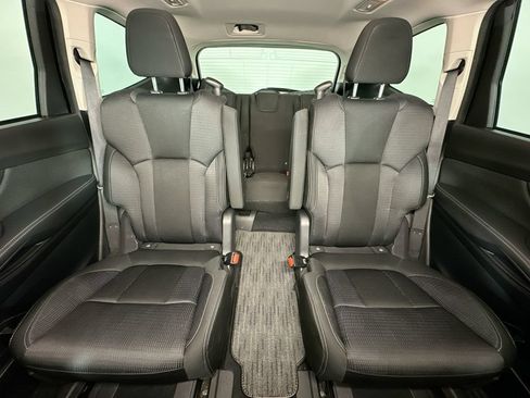 Used 2023 Subaru Ascent Premium w/ Convenience Package AWD/4WD image 13