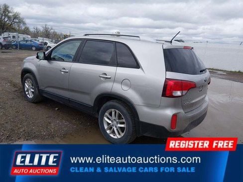 Used 2015 Kia Sorento LX AWD/4WD image 6