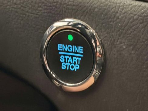 Used 2020 Ford Edge ST w/ Cold Weather Package AWD/4WD image 28
