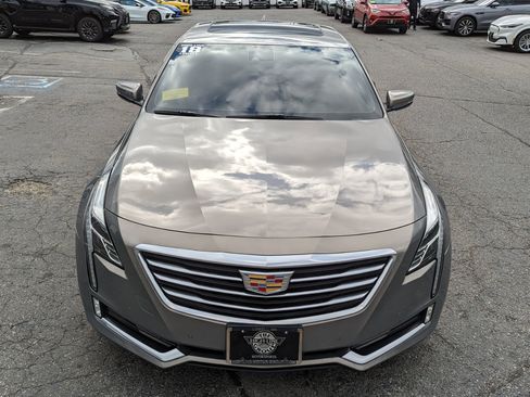 Used 2018 Cadillac CT6 Luxury image 4