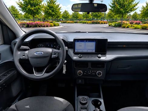 Used 2023 Ford Maverick XL FWD image 16