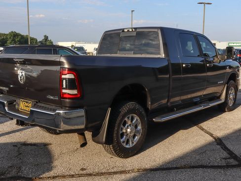 Used 2024 RAM 2500 Laramie AWD/4WD image 4