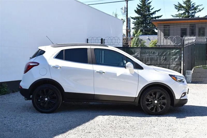 Used 2020 Buick Encore Essence FWD image 6