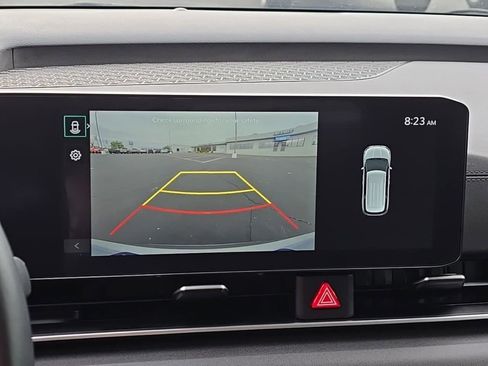 Used 2025 Kia Carnival EX FWD image 19