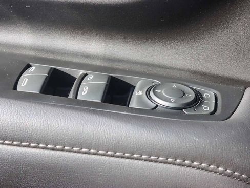 Certified 2022 Chevrolet Suburban LS image 44