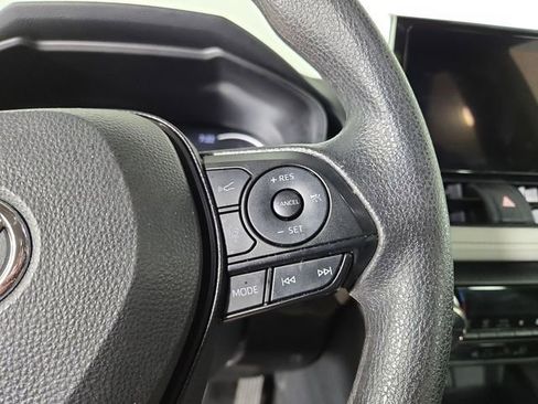 Used 2025 Toyota RAV4 XLE image 23