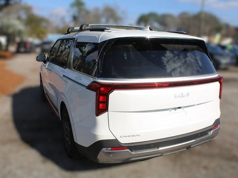 New 2027 Kia Carnival SX w/ Dark Edition Package FWD image 15