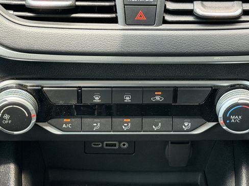 Used 2025 Nissan Altima 2.5 S FWD image 50