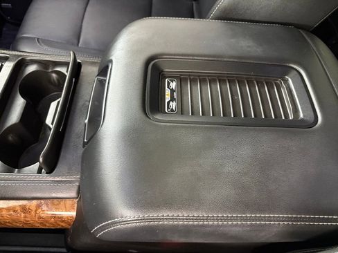 Used 2018 Chevrolet Tahoe Premier image 39