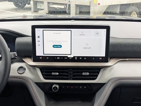 New 2026 Ford Explorer Active image 18