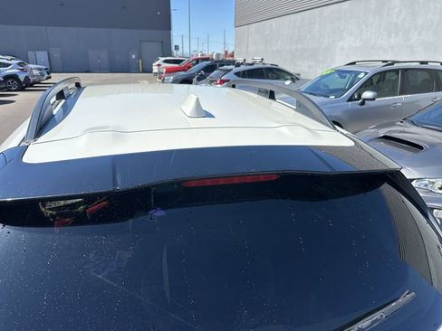 Used 2021 Subaru Crosstrek 2.0i Premium image 12