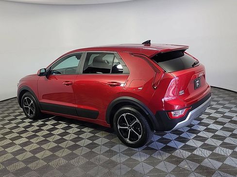 Used 2025 Kia Niro LX FWD image 10