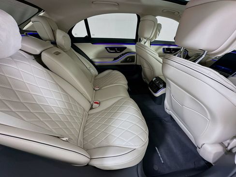 Used 2025 Mercedes-Benz S 580 4MATIC Sedan image 30
