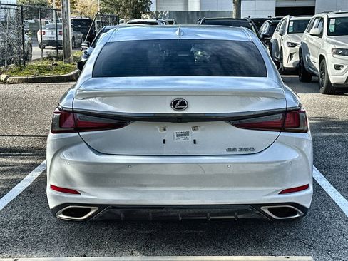 Used 2022 Lexus ES 350 F Sport image 5