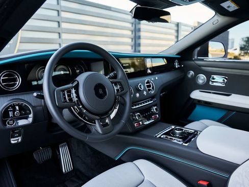 Used 2025 Rolls-Royce Ghost AWD/4WD image 44