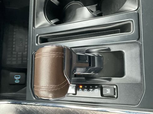 Certified 2022 Ford F150 King Ranch w/ Equipment Group 601A High image 25