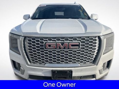 Used 2023 GMC Yukon XL Denali w/ LPO, Floor Liner Package image 10