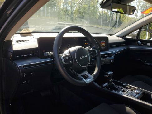 Used 2025 Kia K5 LXS image 14