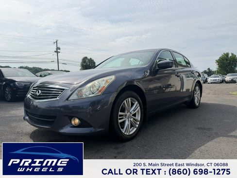 Used 2011 INFINITI G37 x Sedan w/ Premium Pkg AWD/4WD image 3