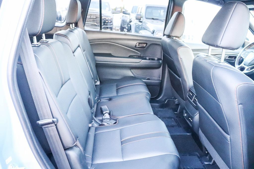 Used 2024 Honda Passport TrailSport image 19