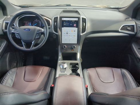 Used 2021 Ford Edge Titanium w/ Equipment Group 301A AWD/4WD image 31