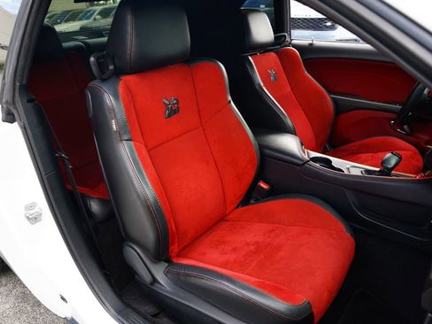 Used 2018 Dodge Challenger R/T Scat Pack image 19