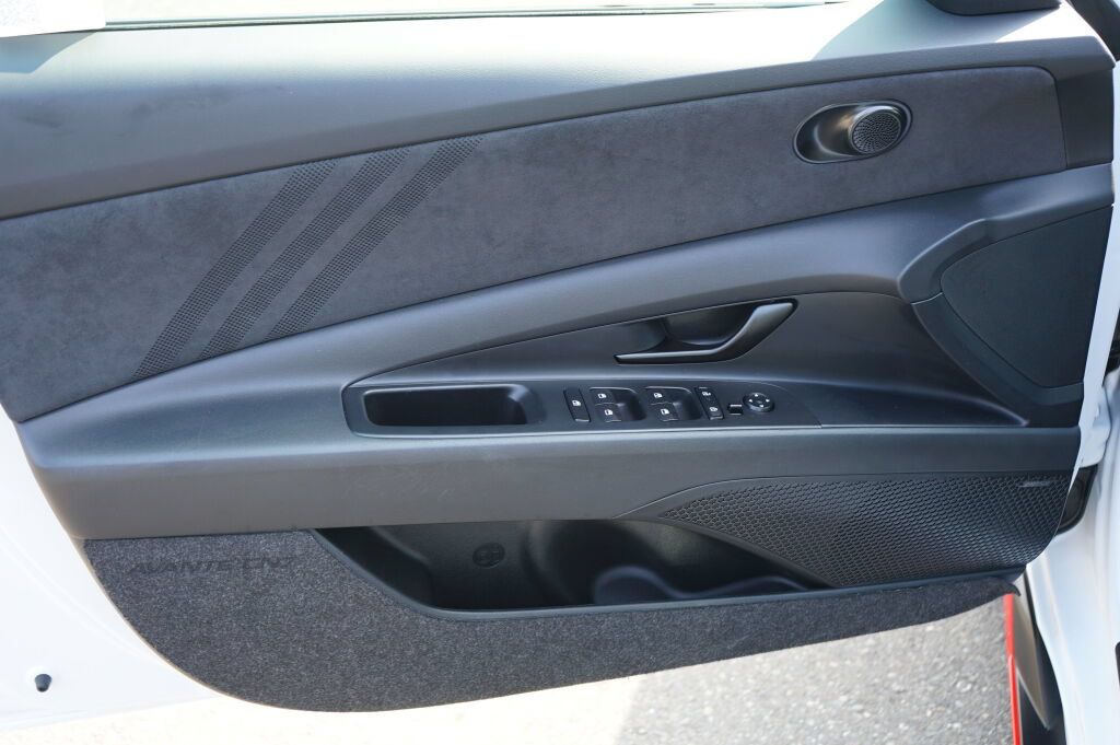 Certified 2025 Hyundai Elantra N FWD image 15