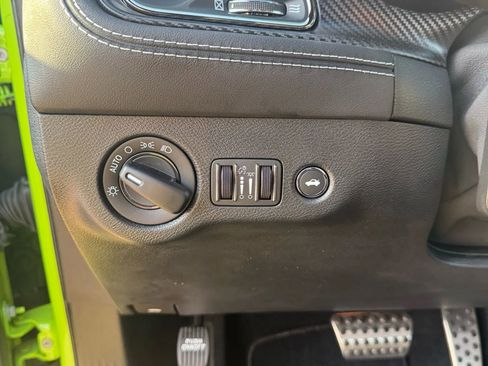 Used 2023 Dodge Challenger SRT Hellcat w/ Driver Convenience Group image 6