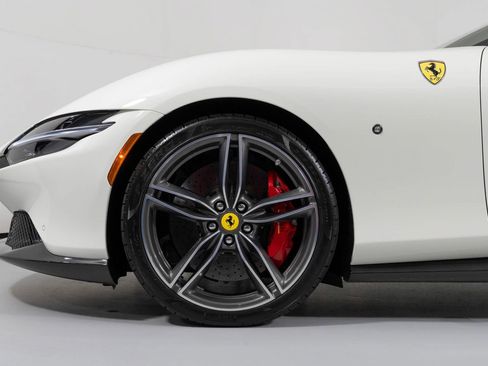 Used 2022 Ferrari Roma image 12