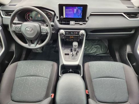 Used 2025 Toyota RAV4 XLE FWD image 26