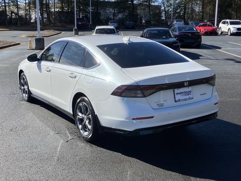 Certified 2025 Honda Accord EX-L image 8