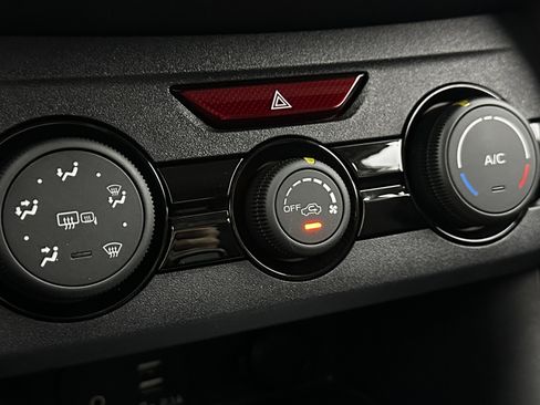 Used 2023 Subaru Impreza Premium image 17