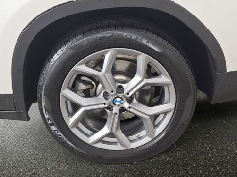 Certified 2025 BMW X4 xDrive30i w/ Premium Package AWD/4WD image 37