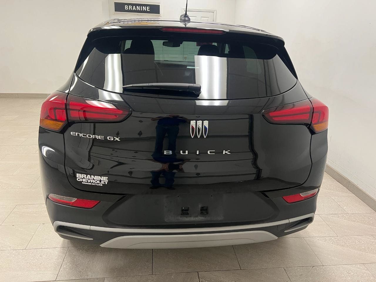 Used 2025 Buick Encore GX Preferred FWD image 19