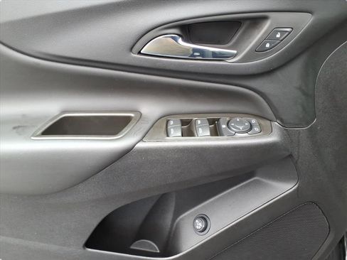 Used 2024 Chevrolet Equinox LT w/ LPO, Floor Liner Package image 18