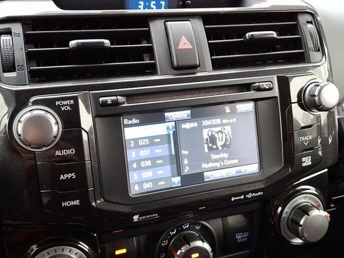 Certified 2018 Toyota 4Runner TRD Off-Road image 18