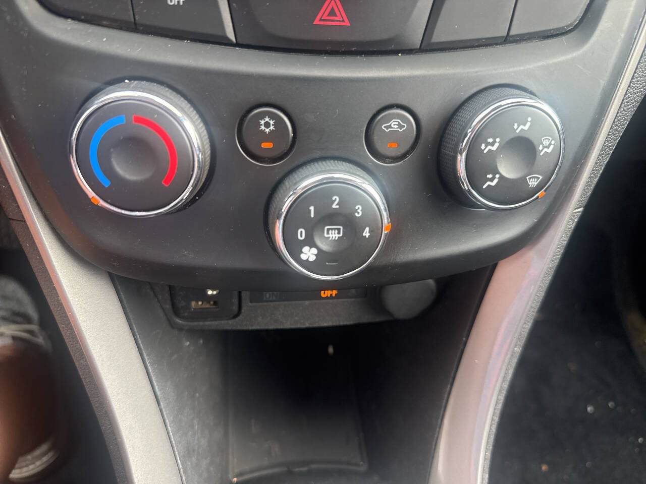 Used 2017 Chevrolet Trax LT FWD image 43