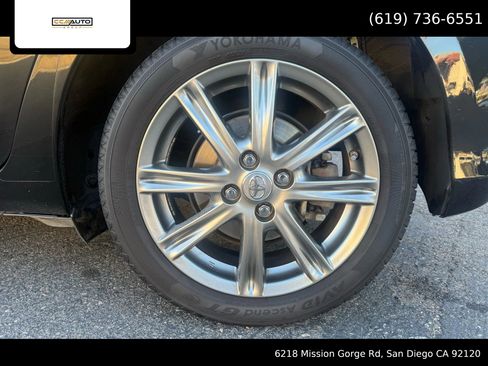 Used 2012 Toyota Yaris SE image 20