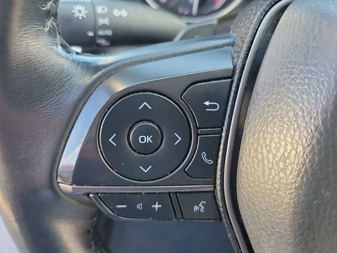 Used 2024 Toyota Camry SE image 19