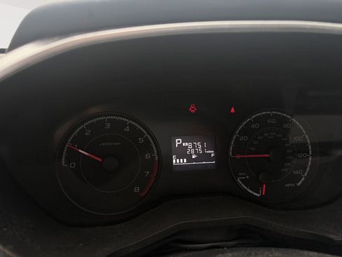 Used 2019 Subaru Crosstrek 2.0i Premium image 2