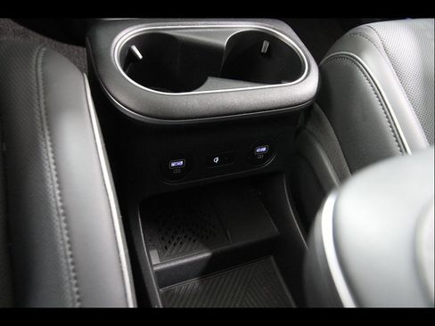 Certified 2024 Hyundai Ioniq 5 Limited AWD/4WD image 18
