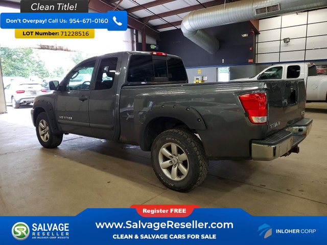 Used 2010 Nissan Titan SE w/ SE Value Truck Pkg AWD/4WD image 3
