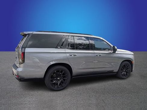 Used 2023 Cadillac Escalade Sport Platinum w/ LPO, ONYX Package AWD/4WD image 4