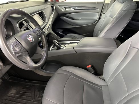 Used 2020 Buick Enclave Essence w/ Sport Touring Edition image 17