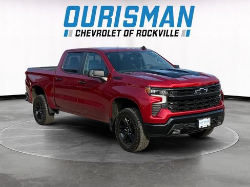 Used 2024 Chevrolet Silverado 1500 LT Trail Boss w/ Convenience Package II AWD/4WD image 1