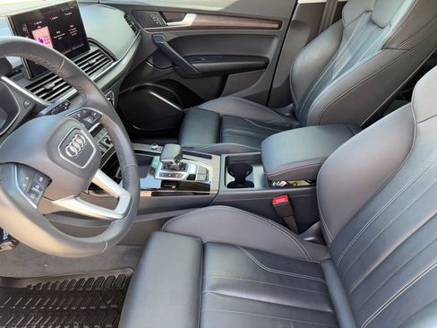 Used 2024 Audi Q5 2.0T Premium w/ Convenience Package AWD/4WD image 9