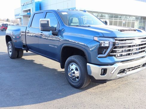 New 2026 Chevrolet Silverado 3500 LTZ w/ LTZ Convenience Package image 2